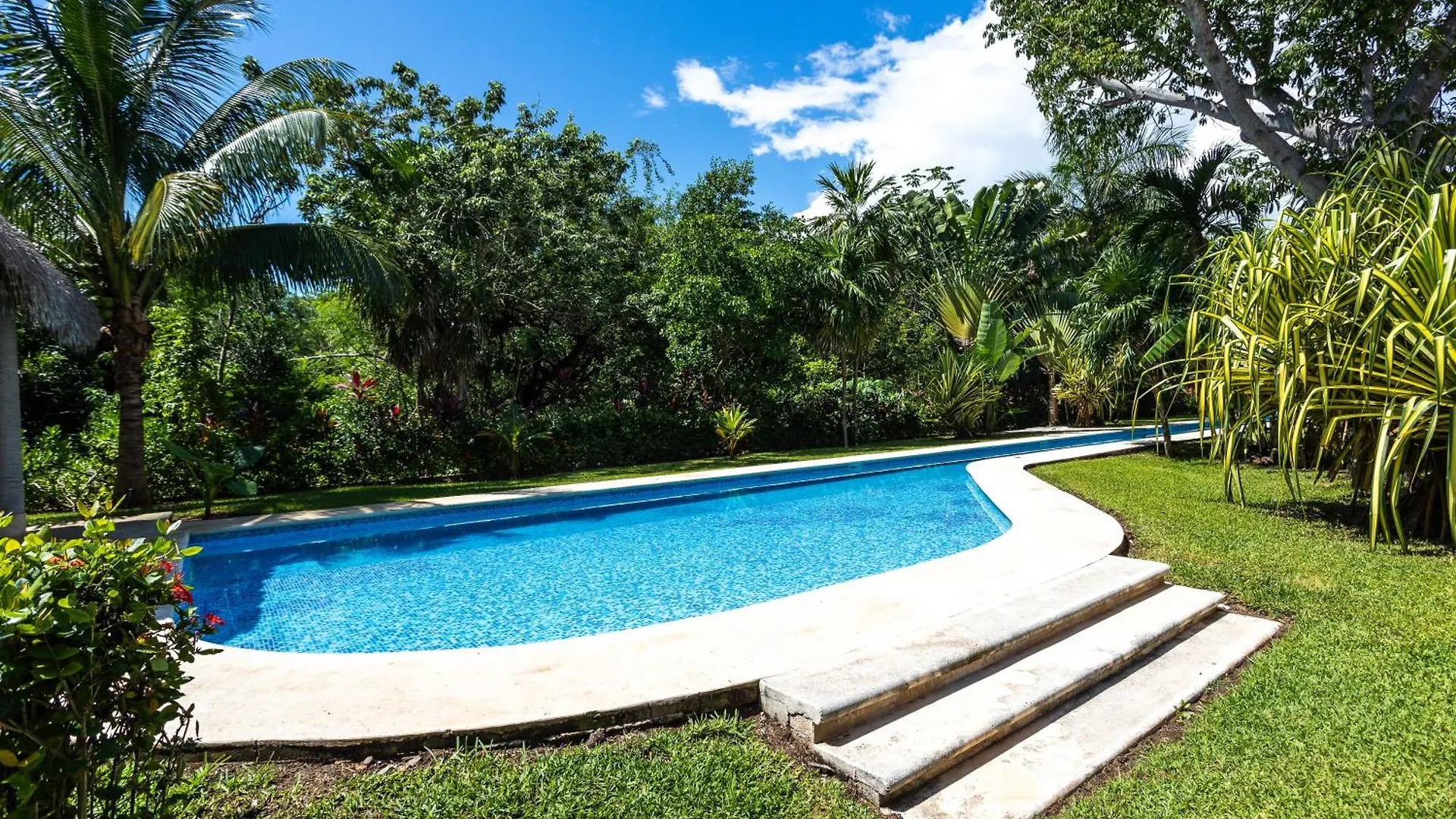 Live The Bohemian Style Surrounded By Greenery Puerto Aventuras 0*,  Meksyk